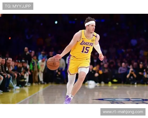 里夫斯末节独得18分，全场31分扮演湖人取胜关键第三人